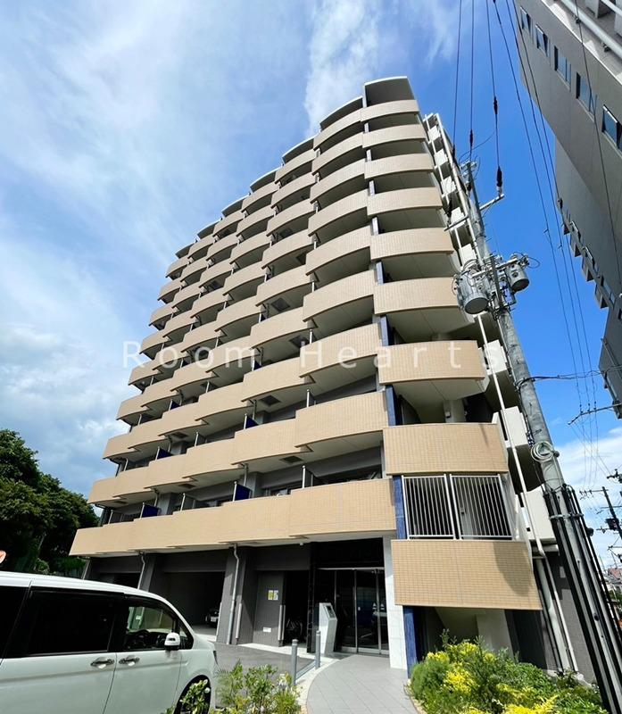 プレサンス江坂ベルフィーヌ
