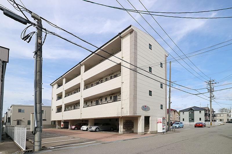 セシボン堀内III