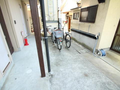 レイクハイツ