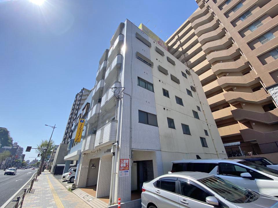 マノア草牟田