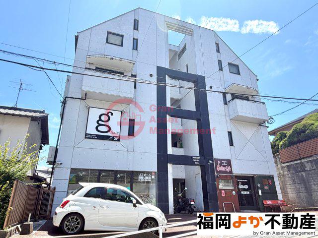 クレセントハウス