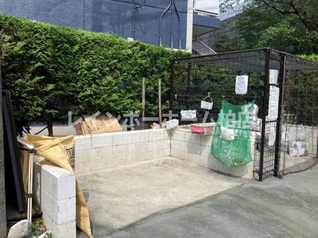 千葉ニュータウン小室ハイランドB-2号棟
