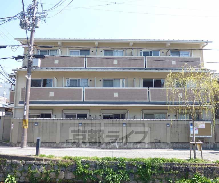 ファミユ白川