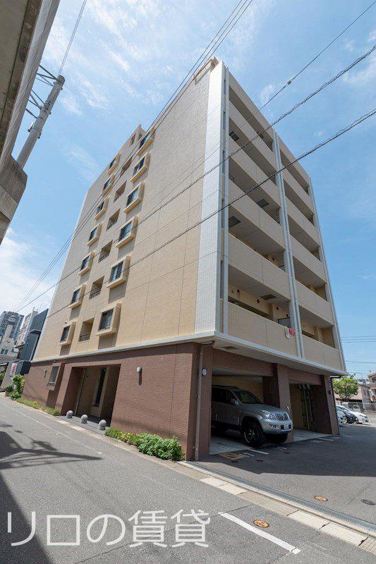 ラファセエスティーロ箱崎駅前