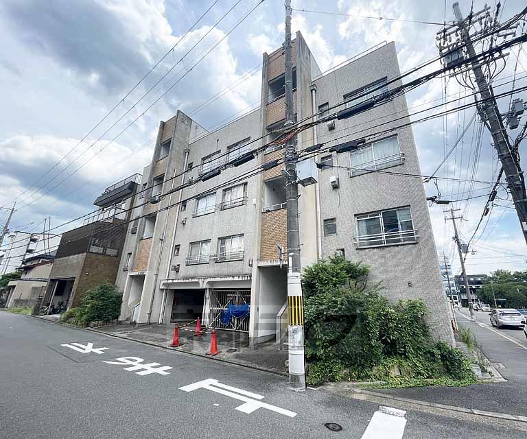 平岡マンション