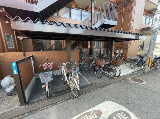 ニードハイツ
