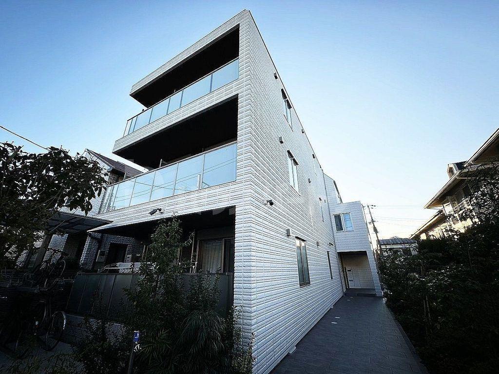 VILLA DE BRILLANT 3