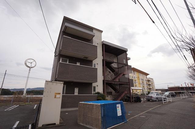 エスティ岬の山
