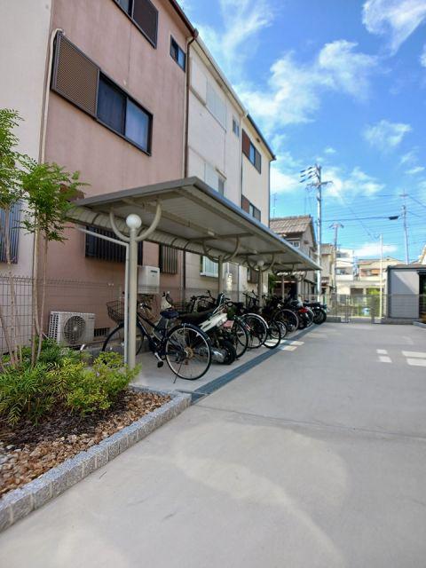 パルテール八尾