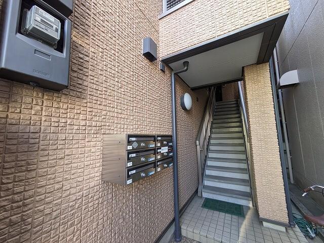 セラヴィ・エム