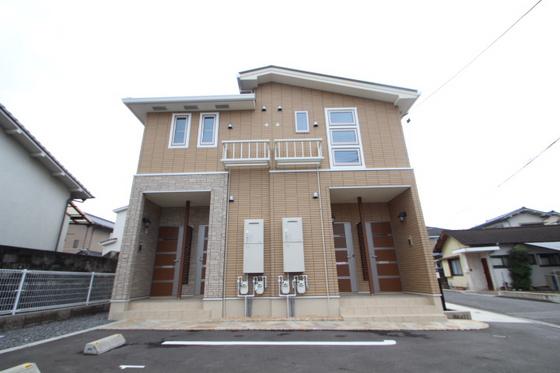 ノーブル川内V番館
