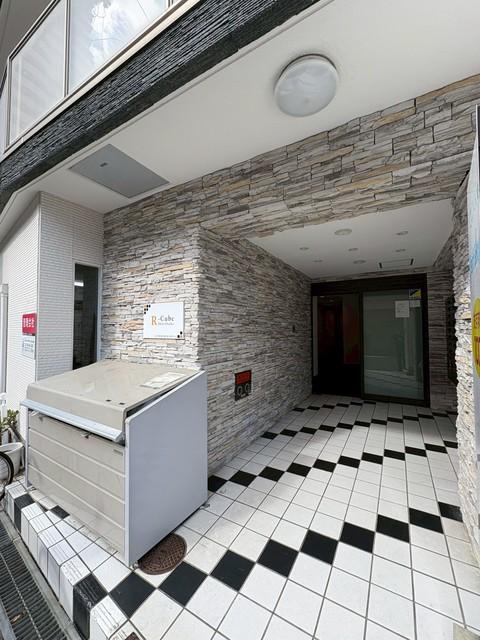R-CUBE新大阪