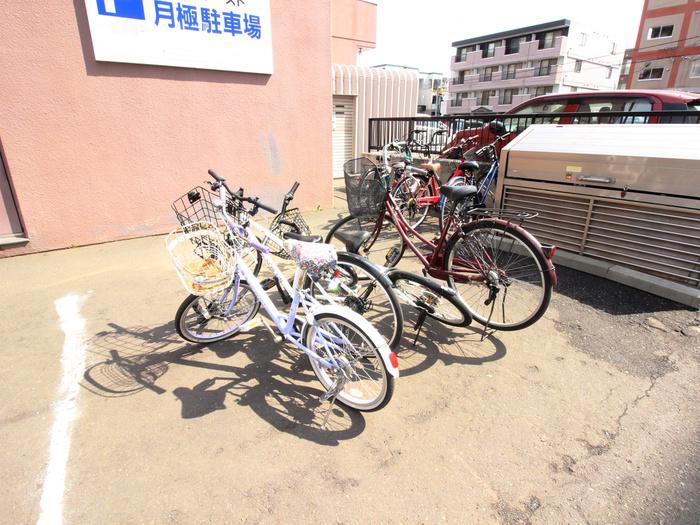平岸ファースト