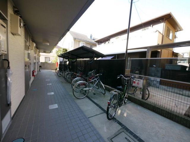 レオパレスエメラルドグリーン