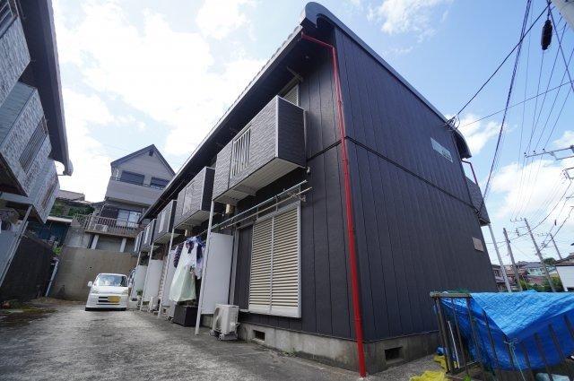 レピュート高岡B棟