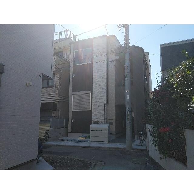 CAYMAN TERRACE